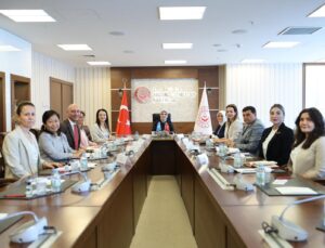 UNICEF Yetkilileri ve Türkiye Aile ve Sosyal Hizmetler Bakanlığı Buluştu: Çocuk Koruma Alanındaki Gelişmeler Ele Alındı