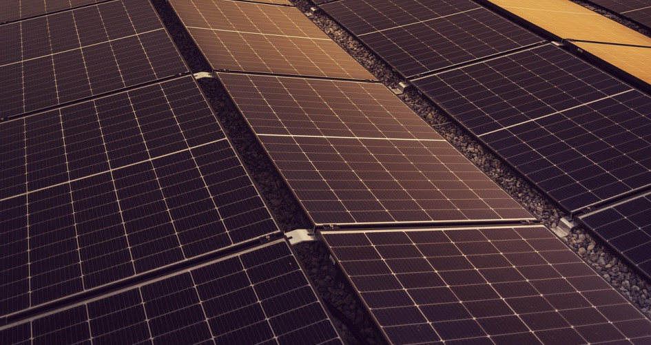 Fosil Yakıt Krizi Ters Tepti: BM’ye Göre Temiz Enerji Yarışı Artık Durdurulamıyor